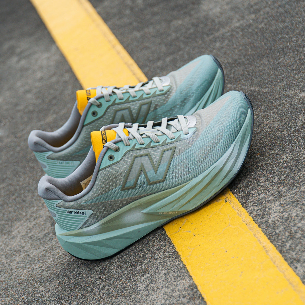 Womens New Balance FuelCell Rebel v5 (Wide)