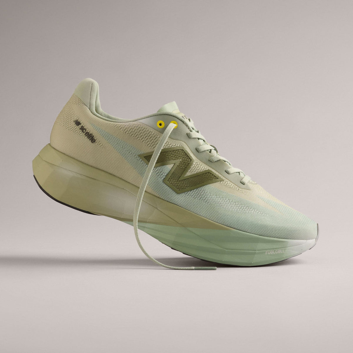 Womens New Balance FuelCell SuperComp Elite v5 (Wide) - Sport & Gym Essentials
